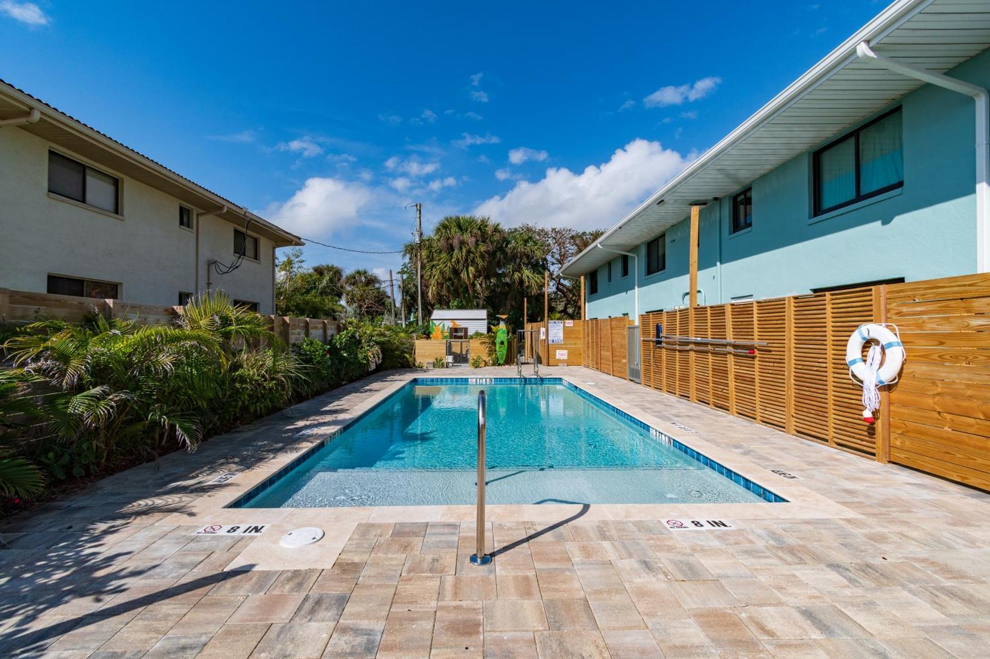 Aparthotel 400 South Cocoa Beach Exteriér fotografie